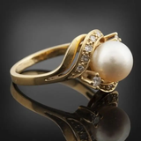 Anello elegante con margherita e oro brillante | Oro