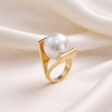 Anello retrò con ornamento di perle | Oro