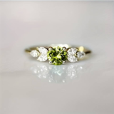 Anello vintage con brillanti verdi | Oro