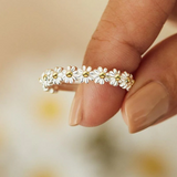 Anello regolabile in smalto fatto a mano con margherite | Oro bianco