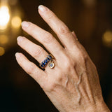 Anello antico e cristallo blu | Oro