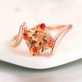 Anello con pietra preziosa arancione | Oro