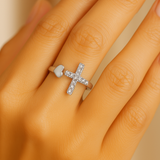 Anello croce retrò regolabile « amore » | Oro bianco