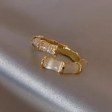 Anello di lusso regolabile con opale bianca | Oro