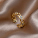 Anello in cristallo a nido d'ape | Oro