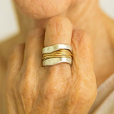 Anello con fili d'oro | Oro bianco