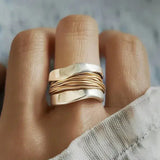 Anello con fili d'oro | Oro bianco