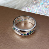Anello retrò con pietre blu e verdi | Oro bianco