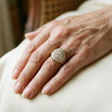 Anello retrò con pietra rossa e diamante | Oro bianco