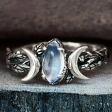 Anello in pietra di luna | Oro