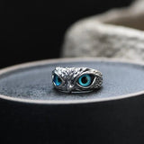 Anello gufo portafortuna regolabile con opale | Oro bianco