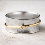 Anello rétro con brillanti e filo | Oro