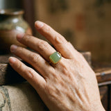 Anello retrò regolabile con giada verde | Oro