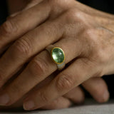 Anello retrò verde con pietra rotonda | Oro