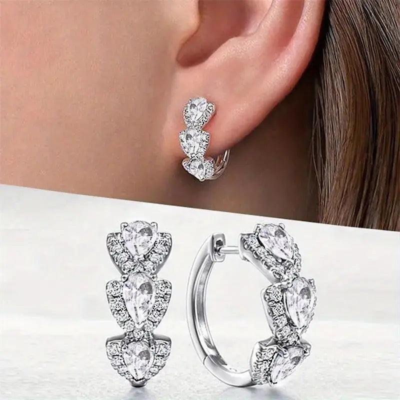 Orecchini a righe con cristallo brillante | Oro