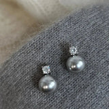 Orecchini eleganti in perle nere con brillanti | Oro