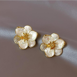 Orecchini pendenti in petalo d'oro | Oro