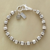 Bracciale retrò con perle a cubo | Oro bianco