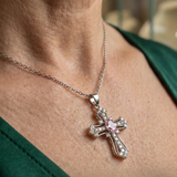 Collana croce celeste rosa | Oro bianco
