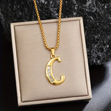 Collana iniziale in cristallo accentato | Oro