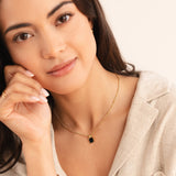 Collana con pendente Lucia in nero | Oro
