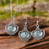 Collana rétro e orecchini con pietre preziose ovali blu | Oro